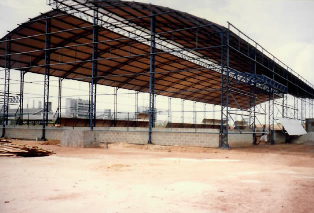 Ano 1996 - Vista frontal do Galpão