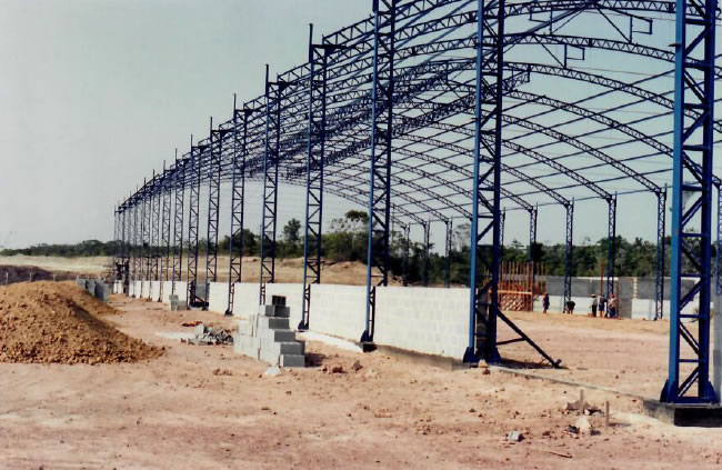 Ano 1996 - Vista lateral esquerda do galpão