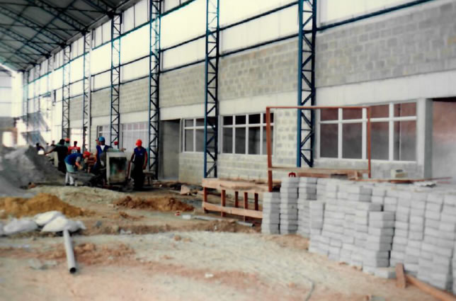 1997 - Vista interna lateral contígua ao prédio técnico