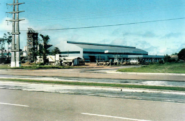 1997 - Vista frontal do galpão