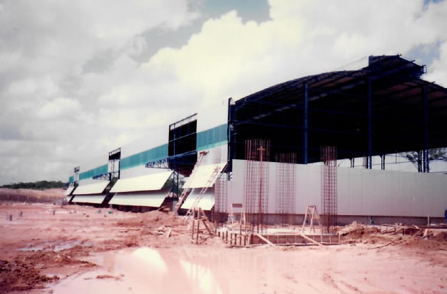 1997 - Vista geral do galpão