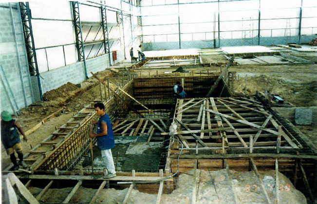 1997 - Bases e tanques da roda de colada