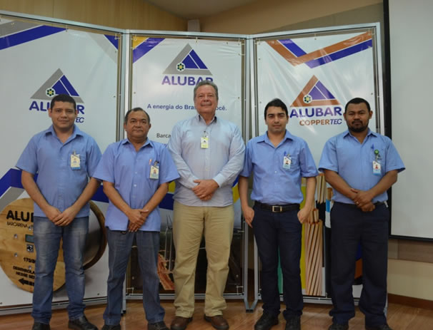 1999 - Primeira certificação. A Alubar Metais S.A. recebe a certificação ISO 9001 (Sistema de Gestão da Qualidade), garantindo a conformidade de seu sistema de gerenciamento da qualidade para produção de vergalhão de liga de alumínio.